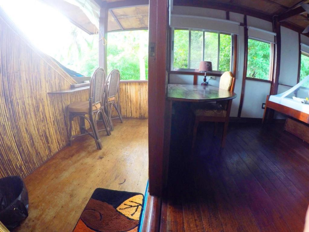 Secret Paradise Resort & Turtle Sanctuary サン・ヴィチェンテ エクステリア 写真
